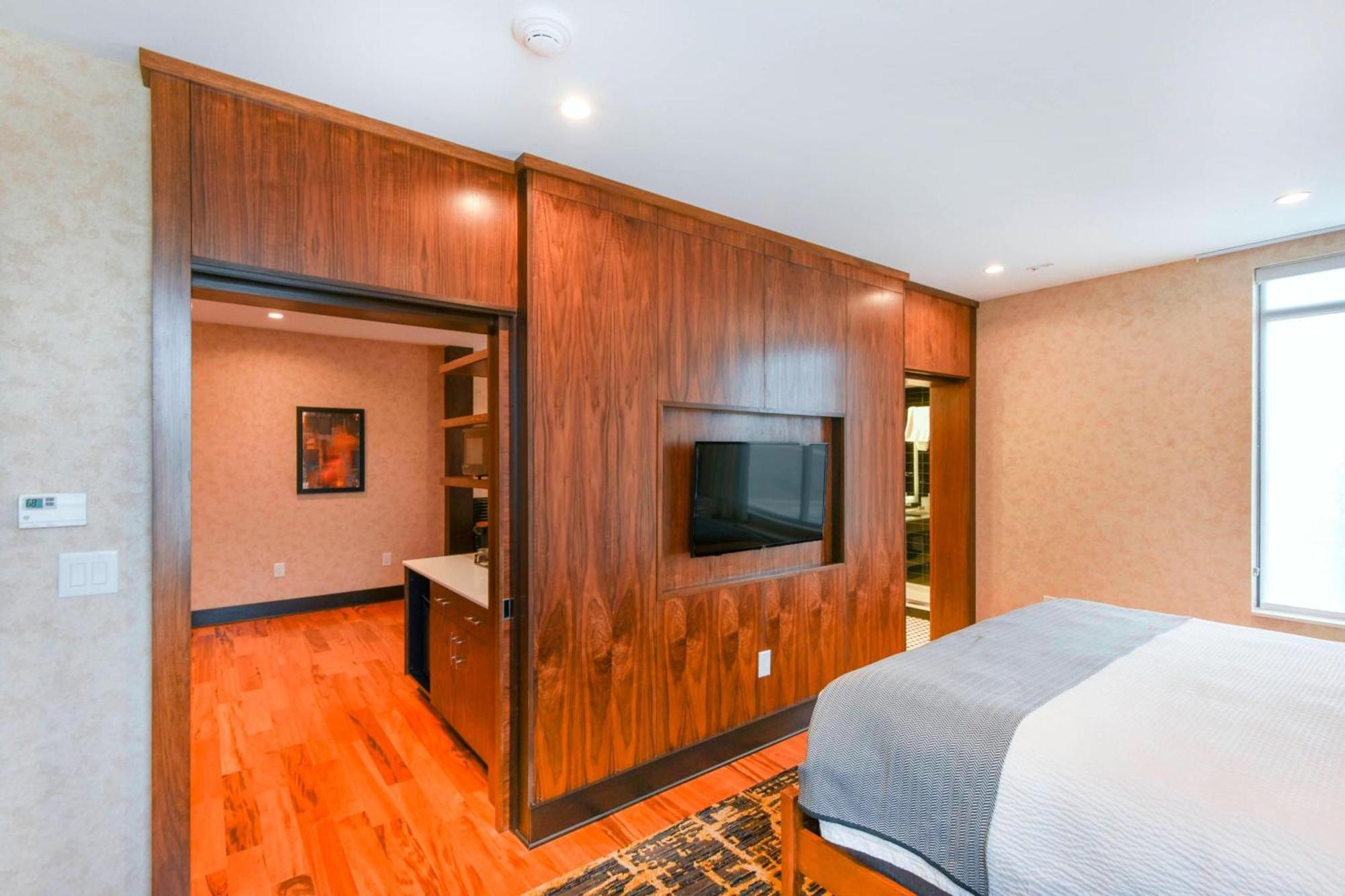 Springhill Suites By Marriott Wilmington Wrightsville Beach Exterior photo